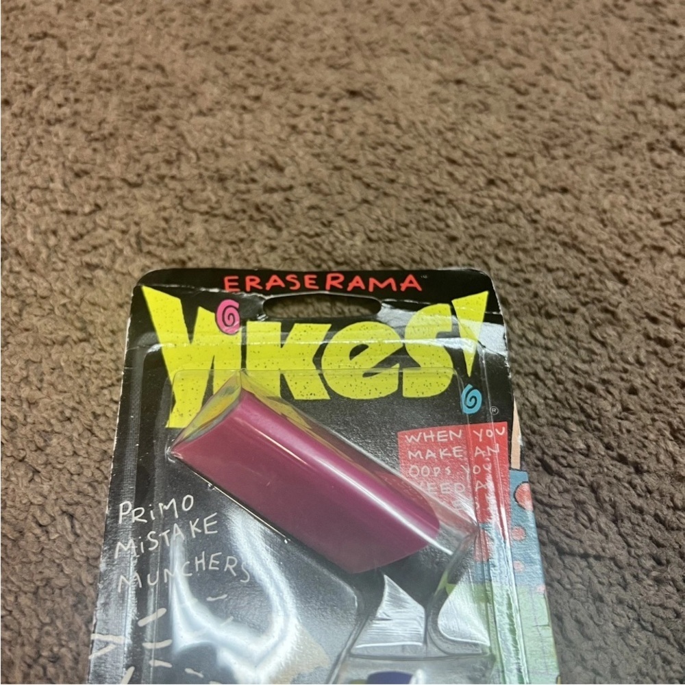 Rare Vintage Yikes Wreck-Tangular Twisted Erasers 1993 Stationary Berol Ltd New - Picture 3 of 6